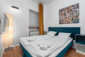 Apartment Chmielna 2 by Your Freedom