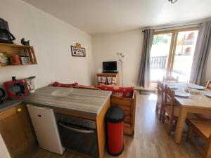 Appartement chaleureux au pied des pistes avec Wi-Fi - FR-1-266-212
