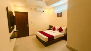 Hotel Veer Palace Near Railway & Bus Station Udaipur