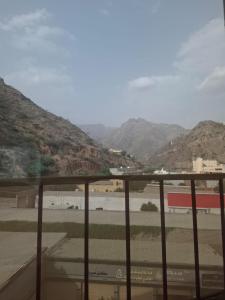 شقق فور هوم المخدومة Four Home