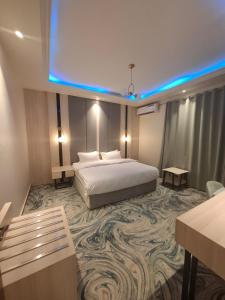 شقق فور هوم المخدومة Four Home