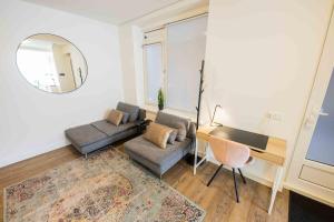 Stylish 50m2 Two-Bedroom Apartment - SD23K