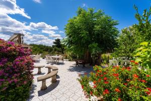 Apartments Villa Verica - Mit Meerblick & Pool auf der Insel Rab