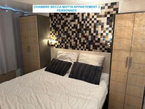 Appartements MAISON DES VIGNES- TROQUAIROU et BECCA MOTTA : photos des chambres