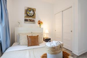 Bright and Beautiful 3 Bedroom in Griffintown