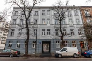 Close- Urban Chic - City Center - Stadion Narodowy - Marcinkowskiego 5