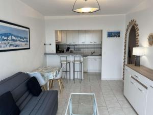 600 - Appart T2 vue mer sur les hauts de Tu Es Roc