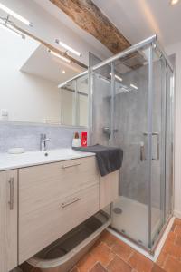 Maisons de vacances LE RELAIS DU ROY - Maison proche Cholet et Puy dufou : photos des chambres
