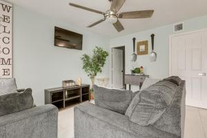 5 Mi to Boat Cruises! WPB Retreat with Pool Access