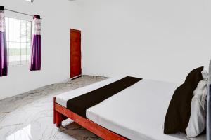 SPOT ON R K Galaxy - Hoteles de 2 estrellas en Sītāpur