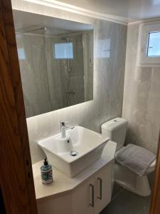 Cozy Kolonaki Retreat