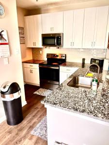 Stylish 2BR Near Braves Stadium