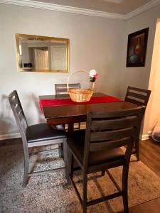 Stylish 2BR Near Braves Stadium