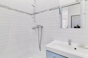 Appartements Bright Apartment Near Parc Du 26e Centenaire : photos des chambres