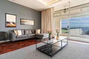 Caprice Bay - 5 min walk to Camps Bay beach