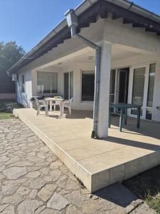 House with pool near Balchik