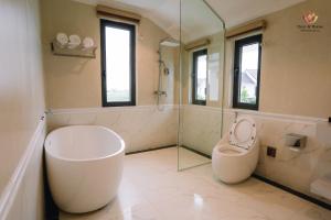 Here & Home Villa Vườn Vua