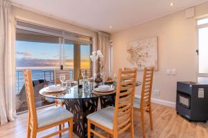 Sunset Azure Apt - Panoramic Views 2 min to beach