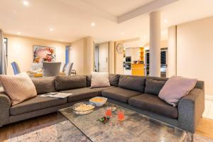 Sunset Azure Penthouse - Panoramic Views PVT Pool