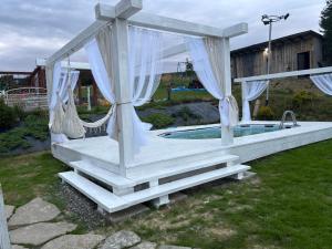 Koperkowy Raj Beskid Wyspowy Domek Małopolska Jacuzzi Playroom