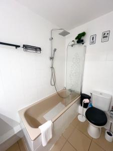 Appartements Le Rivage, Balcon & Wifi en Centre-ville, Royan : Appartement 1 Chambre avec Balcon et Vue sur la Ville