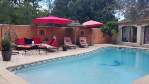 Villas VILLA SANLOREN Piscine et Jacuzzi : photos des chambres