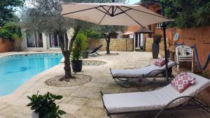 Villas VILLA SANLOREN Piscine et Jacuzzi : photos des chambres