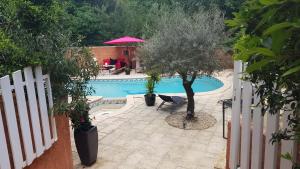 VILLA SANLOREN Piscine et Jacuzzi