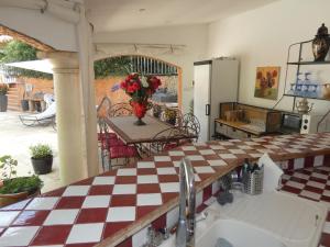 Villas VILLA SANLOREN Piscine et Jacuzzi : photos des chambres