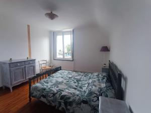 Maisons de vacances Maison 2 chambres tout confort, a proximite du port de la plage et des commerces, Parking privatif a OUISTREHAM : photos des chambres