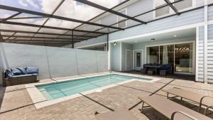 Modern 5BR Townhouse w Private Pool near Disney