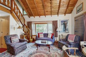 Emmons Mittersill Village Chalet