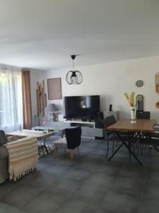 Villas maison, trois chambres,jardin,piscine : photos des chambres