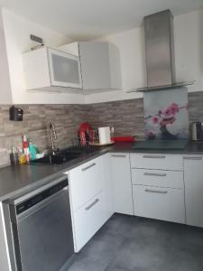 Villas maison, trois chambres,jardin,piscine : photos des chambres