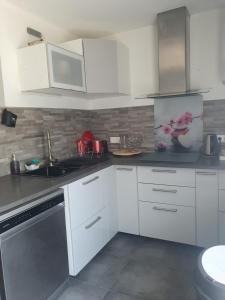 Villas maison, trois chambres,jardin,piscine : photos des chambres