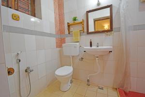 Inn Pondiville Forest Retreat