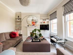 Stylish Spacious 2 bedrooms in Fulham - Pass the Keys
