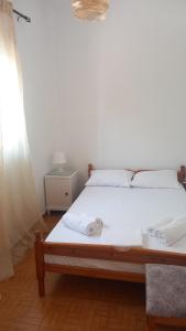 Alonaki home 1
