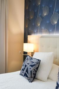 Hotels Logis Hotel l'Amandier : photos des chambres
