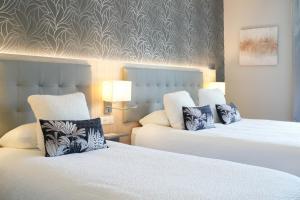 Hotels Logis Hotel l'Amandier : photos des chambres