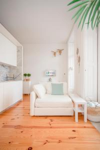 Liiiving in Porto - Downtown Balcony Studio