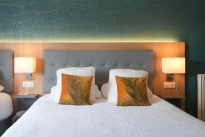 Hotels Logis Hotel l'Amandier : photos des chambres