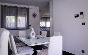 Luxury Villa Karla next to Beach on Island Brač