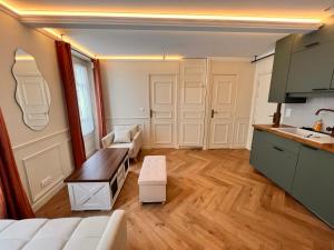 2 bedrooms Cozy & stylish, 15min walk from Eiffel Tower garden