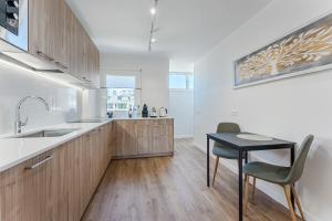 3-bedroom apartment in Playa de las Américas with AC, pool, parking