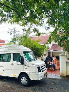 Citadel Luxury Villa Trivandrum-Just 10 min to Railway Station & 5 Min to Sri Padmanabha Swamy Temple, Home away from Home in Kerala