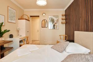 Charming Batignolles Studio