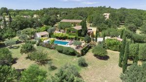 Villas Elegant Provencal Villa with Pool, Garden Views Mas Jorel : photos des chambres