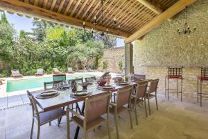 Villas Private Oasis in Gordes Elegant 5-Bedroom Villa with Pool : photos des chambres