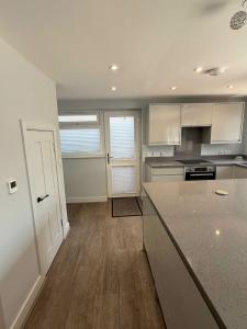 Henlow Annexe Room 1 of 2